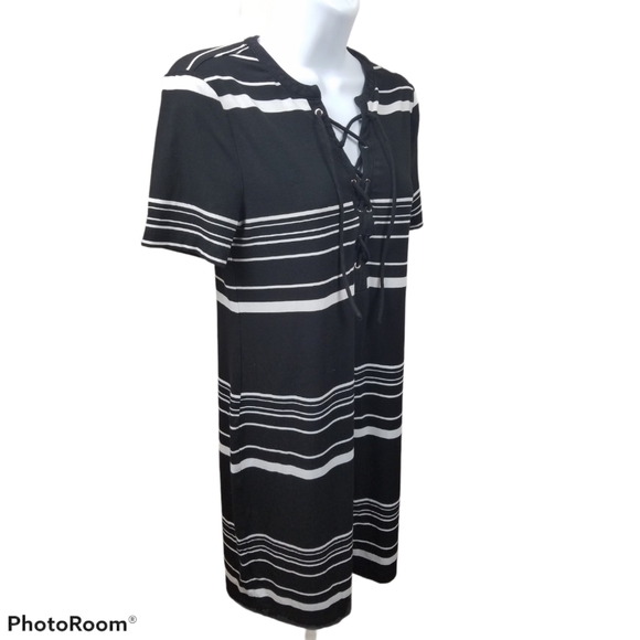 White House Black Market summer dress - Picture 2 of 11